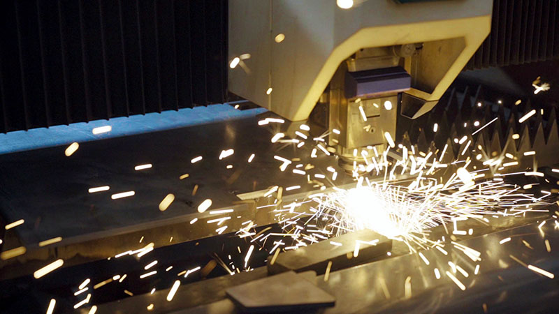 How to avoid safety accidents when using laser cutting machine?(图2)