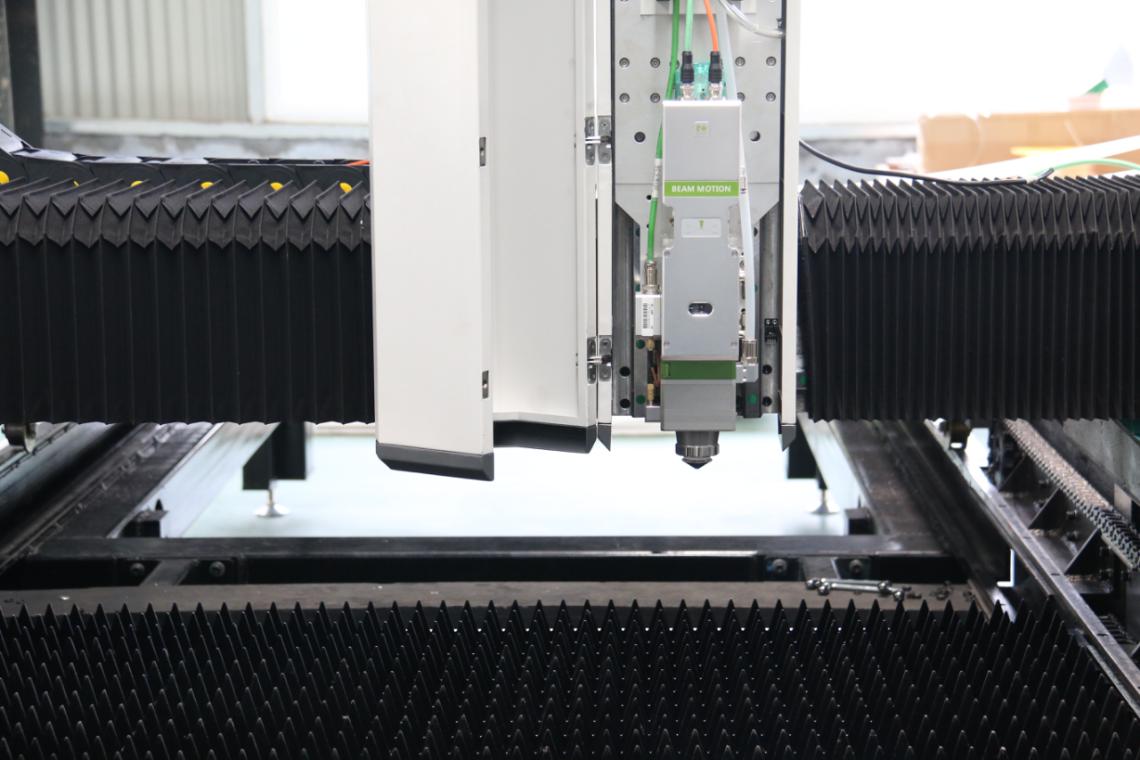 Comparison of traditional cutting technology and laser cutting technology(图4)